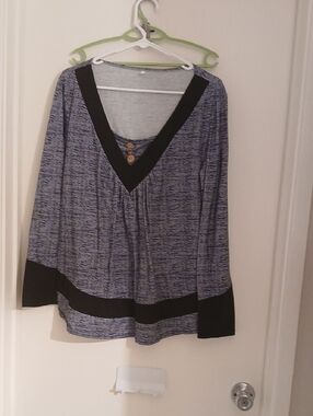 Heathered Blue V-Neck Top with Black Trim
